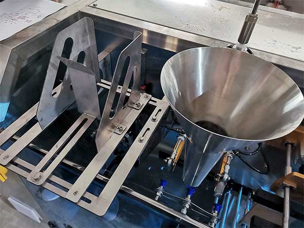 直線式好色先生视频下载主機